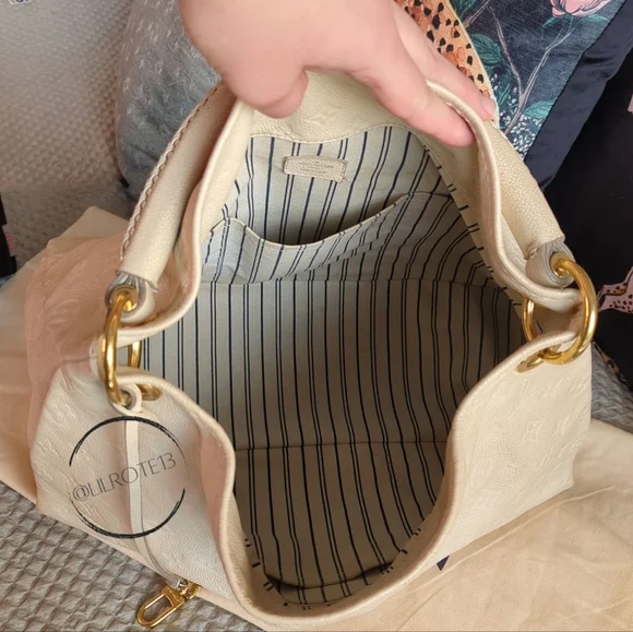 Louis Vuitton Cream Shoulder Bag - Picture 9 of 16